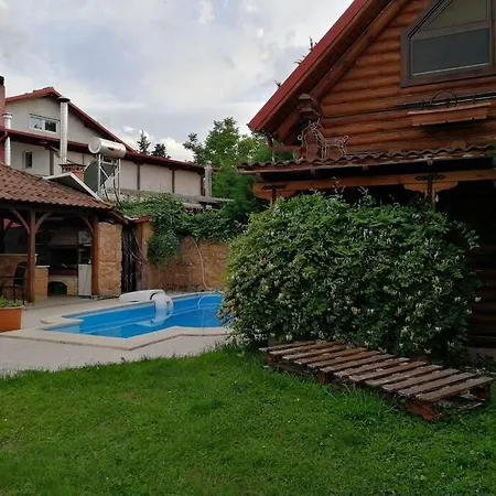 Chalet ξύλινο σπίτι στη βεροια *
