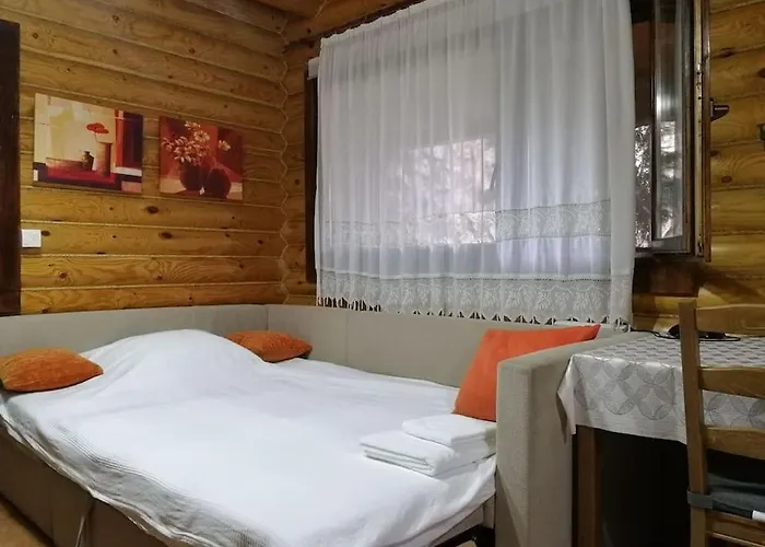 ξύλινο σπίτι στη βεροια *